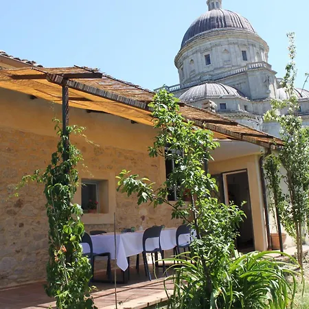 Casa Della Consolazione * Todi